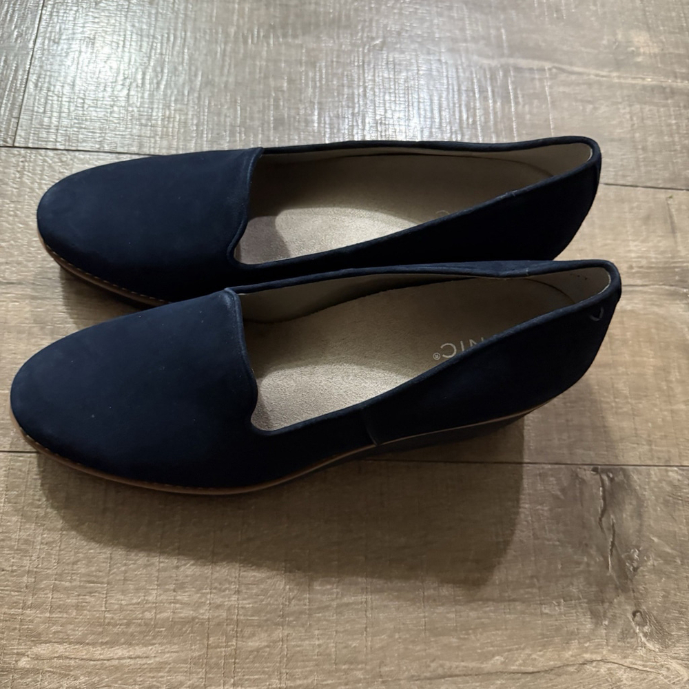 NWOB Vionic Water Repellent Wedges Willa Wedge Navy Woman’s Size 11 Career Comfy - Picture 6 of 9